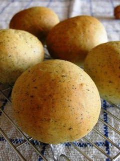 A picture of Sweet Smelling Green Tea Fluffy Bread Rolls.