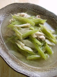 A picture of Seasonal Spring Taste! Boiled Young Burdock (Leafy Burdock).