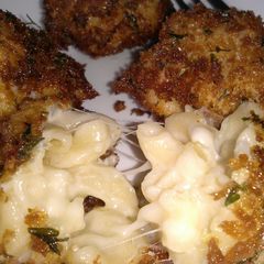 A picture of Fried Mac and Cheese Bites......