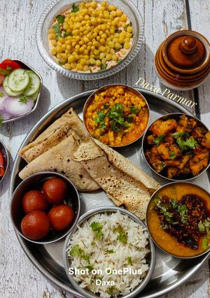 A picture of Simple North Indian Veg Thali For Dinner.