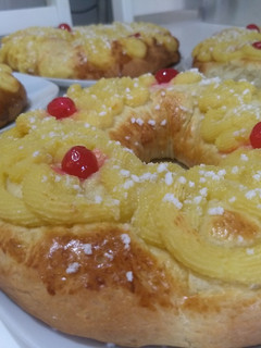 Una foto de Rosca de reyes y Pascua