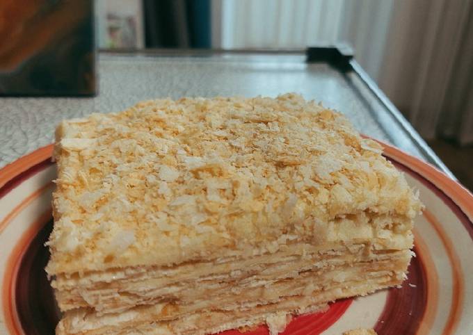 Рецепт: Торт из готовых коржей - со сливочно-творожным кремом