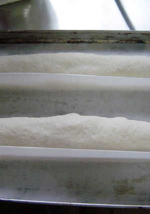 A picture of Diagram for Shaping French Bread.