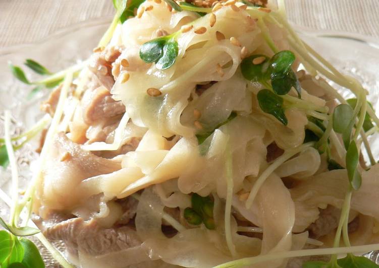 Simple Way to Prepare Super Quick Homemade Sweet Onion and Pork Salad with Garlic and Mayo
