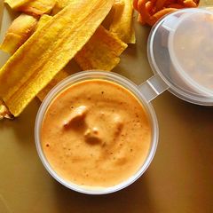 A picture of Peri peri mayo.