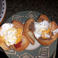 A picture of mini tacos.