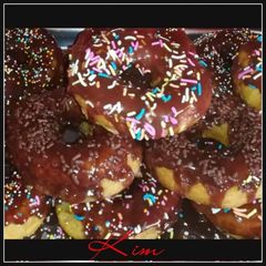 A picture of Ring Doughnuts 🍩.