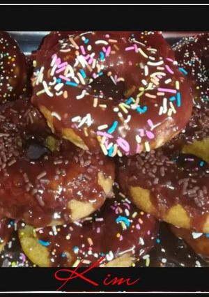 A picture of Ring Doughnuts 🍩.