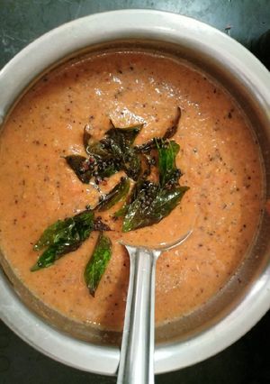 பருப்பு சட்னி(paruppu chutney recipe in tamil) செய்முறை முக்கிய புகைப்படம்