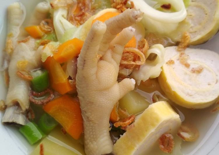 Cara Memasak SOP rolade dengan ceker yang Enak