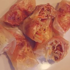A picture of Summer Rolls.