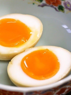 A picture of Seasoned Soft-Boiled Eggs.