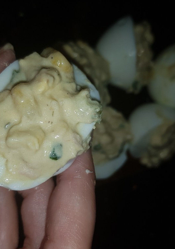 Una foto de Huevos duros rellenos