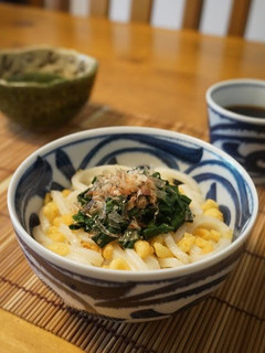 A picture of Mulukhiya Chilled Udon with Tempura Crumbs.