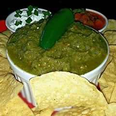 Mike's Chile Verde Salsa & Chips A picture of Mike's Chile Verde Salsa & Chips.