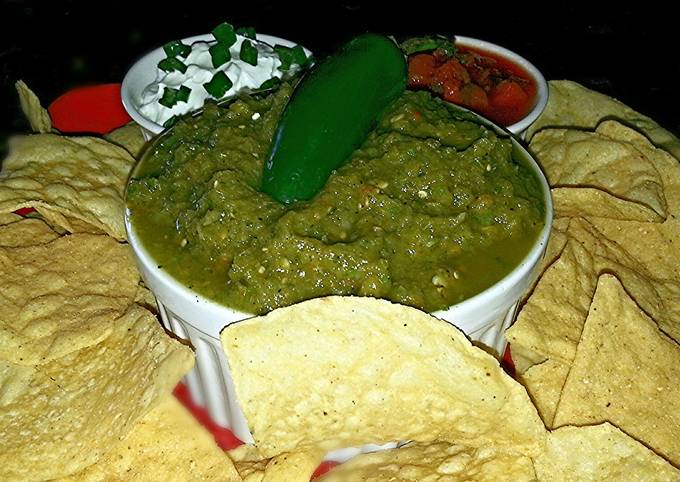 Easiest Way to Prepare Homemade Mike's Chile Verde Salsa & Chips