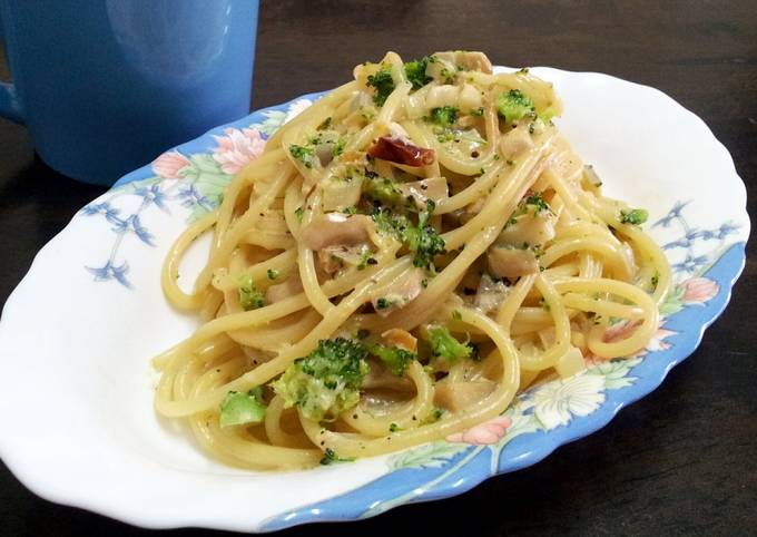 Recipe of Homemade Carbonara shrimp spaghetti