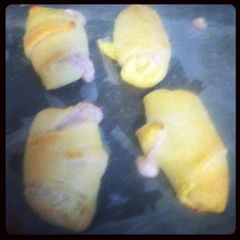 A picture of Strawberry Cream Cheese EZ Bites.