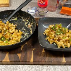 A picture of Jalapeño n’ Bacon Mac.