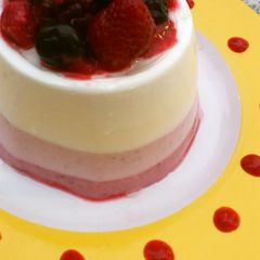 A picture of Tricolor Berry Bavarois-Style Cake.