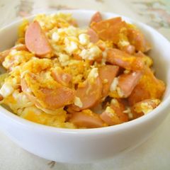 A picture of Rice Bowl with Fish Sausage in Scrambled Eggs.