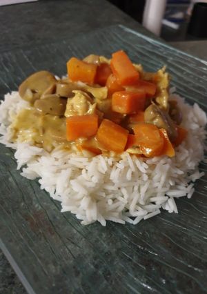 Une photo de Blanquette poulet au curry rapide au cookeo