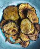 Chips picantes de berenjena