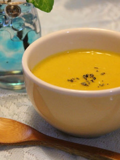 A picture of Cold Kabocha Squash Soup for Summer.