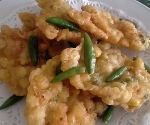 Resep Teruji Bakwan jagung ayam keju yang gurih Enak Sederhana