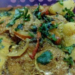Sorisha dia Rohu macha (rohu mustard curry) A picture of Sorisha dia Rohu macha (rohu mustard curry).