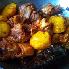 A picture of Dry mutton curry.