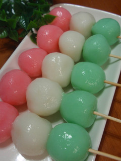 A picture of Great for Hanami (Cherry Blossom Viewing) Tri-Colour Dango (Sweet Mochi).