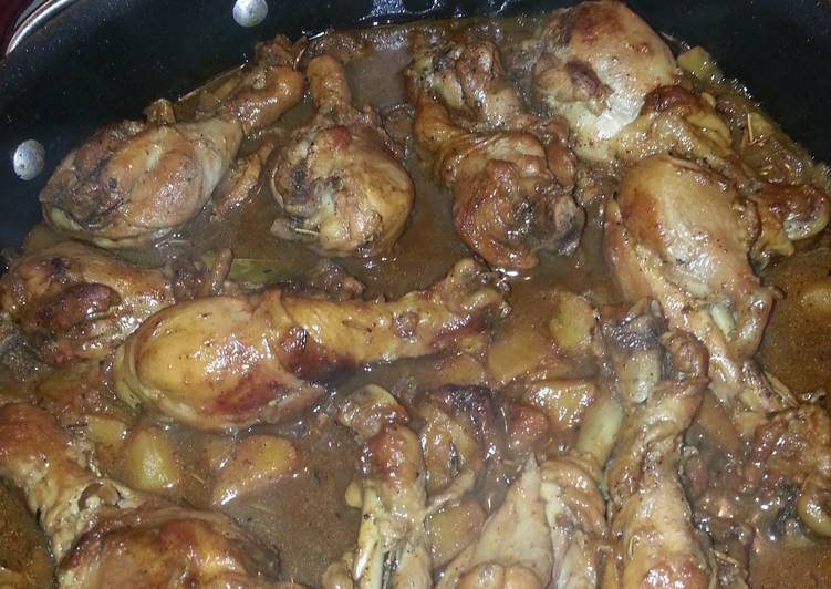 Steps to Prepare Perfect Nitabugg&#39;s Chicken Adobo