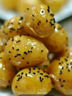صورة لوصفة حلى العيد لقمه القاضي بالجبن 😚