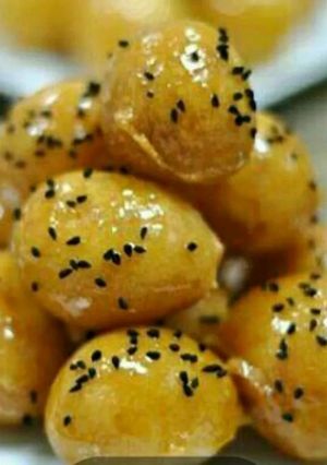 صورة لوصفة حلى العيد لقمه القاضي بالجبن 😚