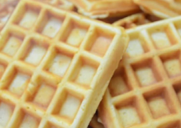 Step-by-Step Guide to Prepare Favorite Waffles