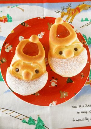 A picture of Christmas Santa Claus Bread.