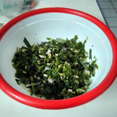 A picture of Green garlic pickle.