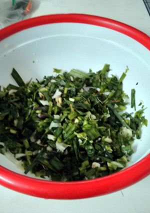 A picture of Green garlic pickle.