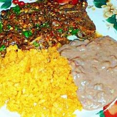A picture of Chili Mulato beef flaken Short Ribs.