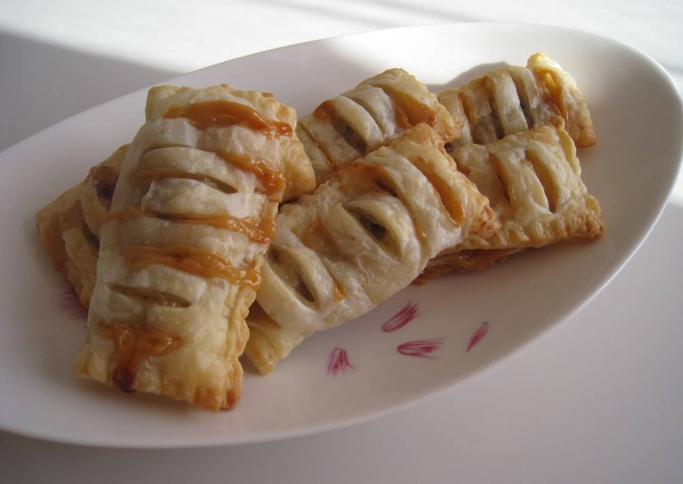 Caramel Banana Pie with Frozen Puff Pastry Sheets