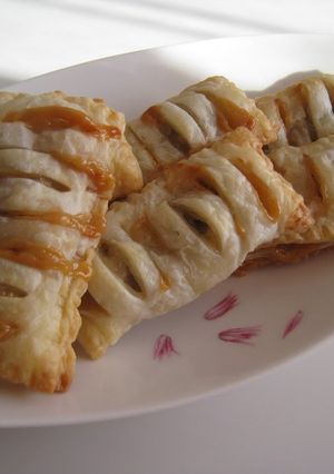 A picture of Caramel Banana Pie with Frozen Puff Pastry Sheets.