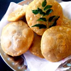 A picture of Kachori.