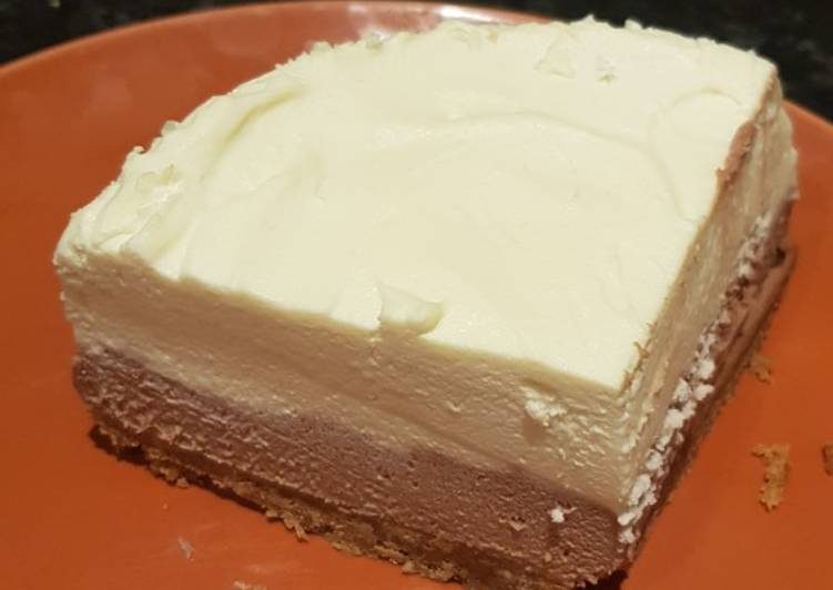 Steps to Prepare Homemade Double Chocolate Cheesecake