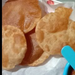Plain puri A picture of Plain puri.