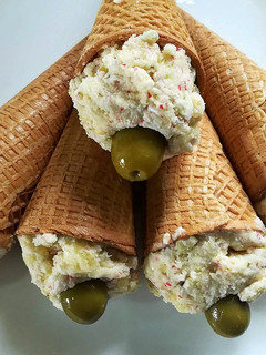 Una foto de Cornetes de ensaladilla