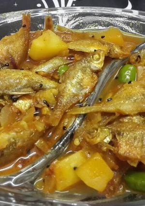 A picture of Mourola fish chorchori/ Indian Carplet fish.