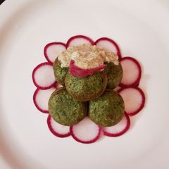 A picture of Green Appam with Radish leaves & Green Gram.