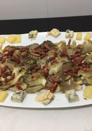 Foto principal de Setas a la plancha con jamón y quesos asturianos🧀