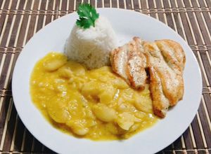 Una foto de Pallares con Filete de Pollo